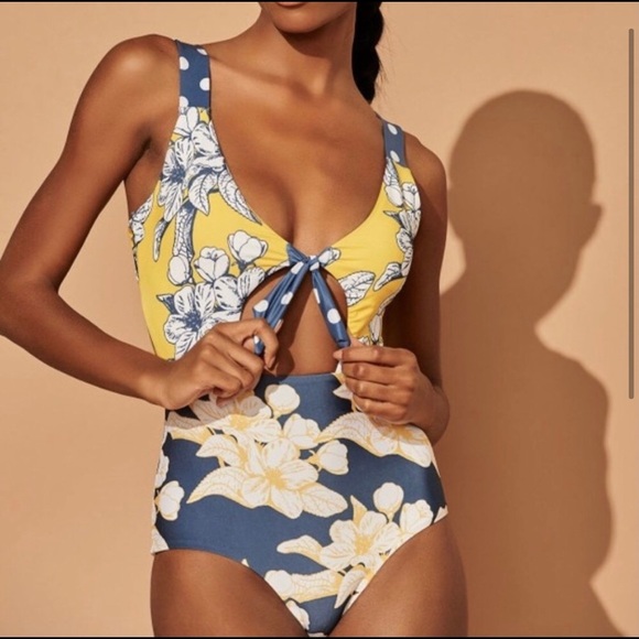 Anthropologie Large Swim - Picture 3 of 5